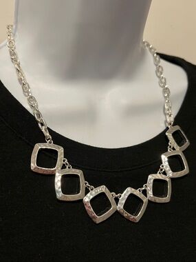 Liz Claiborne Square Chunky Necklace